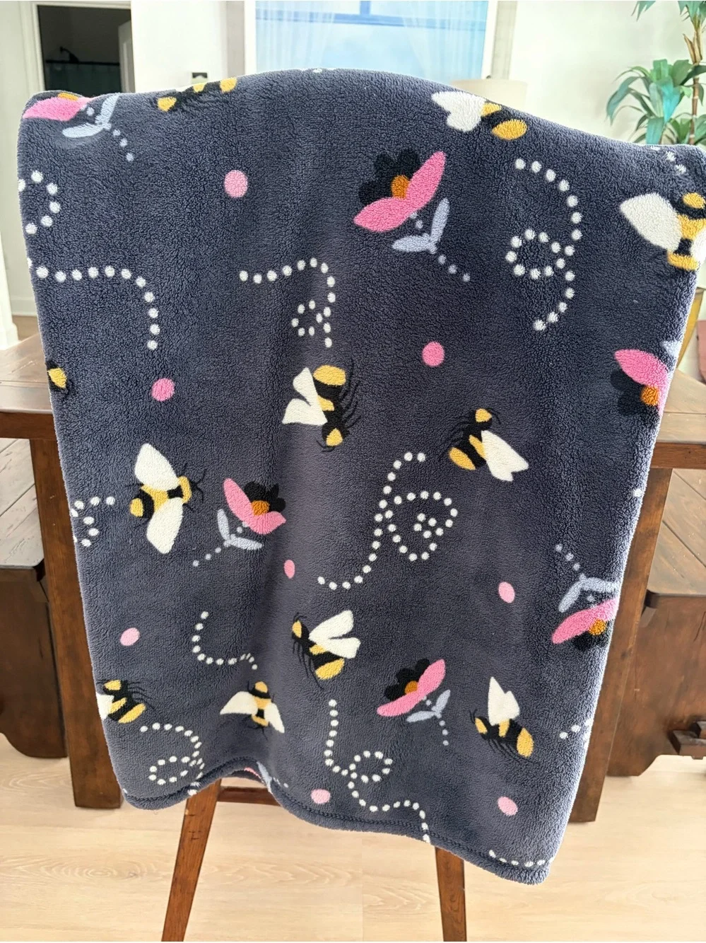 Vera Bradley Fleece Blanket in a RETIRED Floral/Bee Pattern